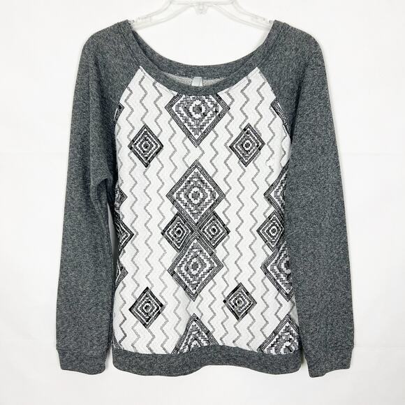 Vanity Boho Lace Gray Pullover Sweater Size M - Picture 1 of 9